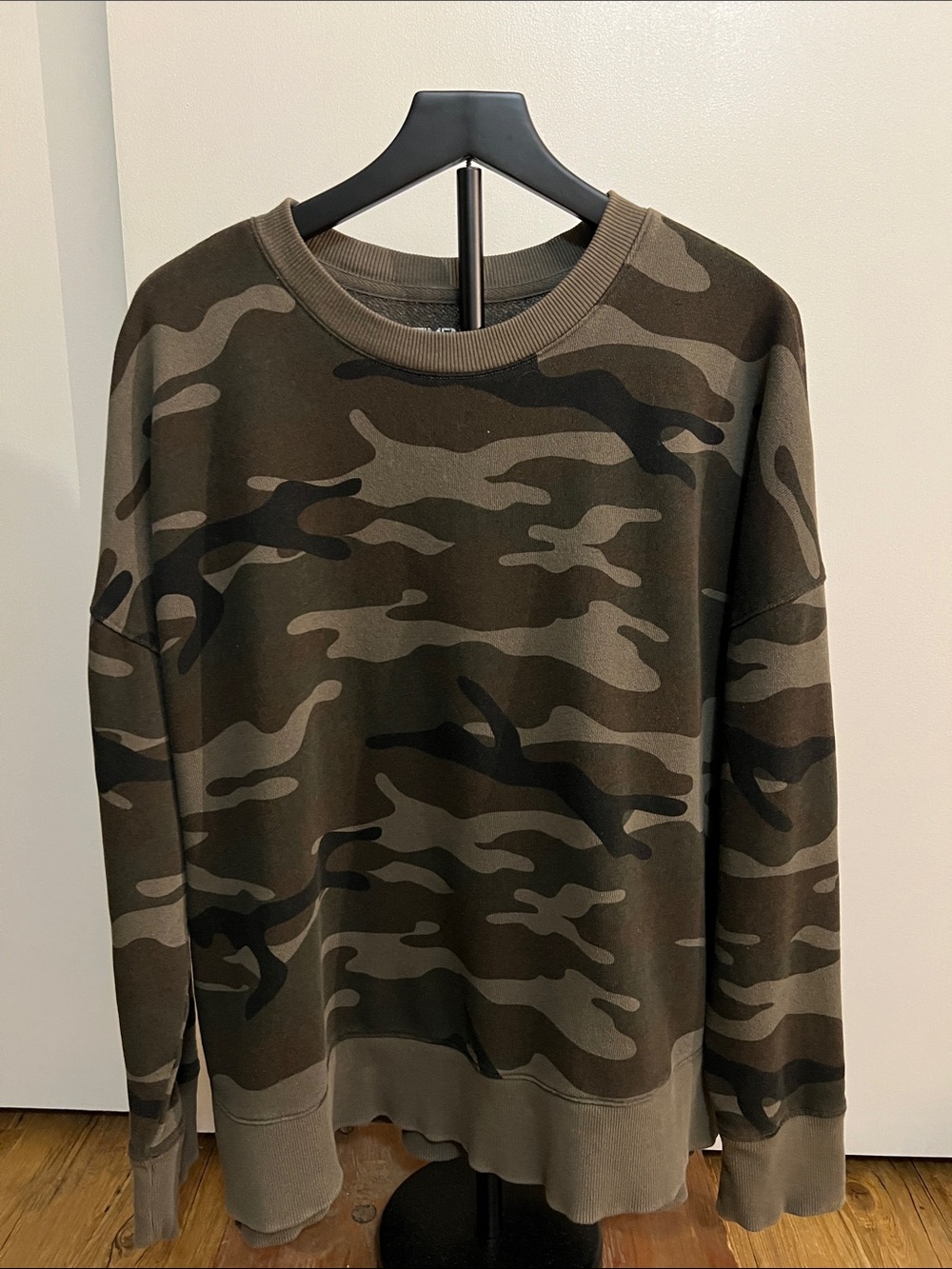 Women’s Time and Tru Camo Crewneck Sweatshirt - Olive Green